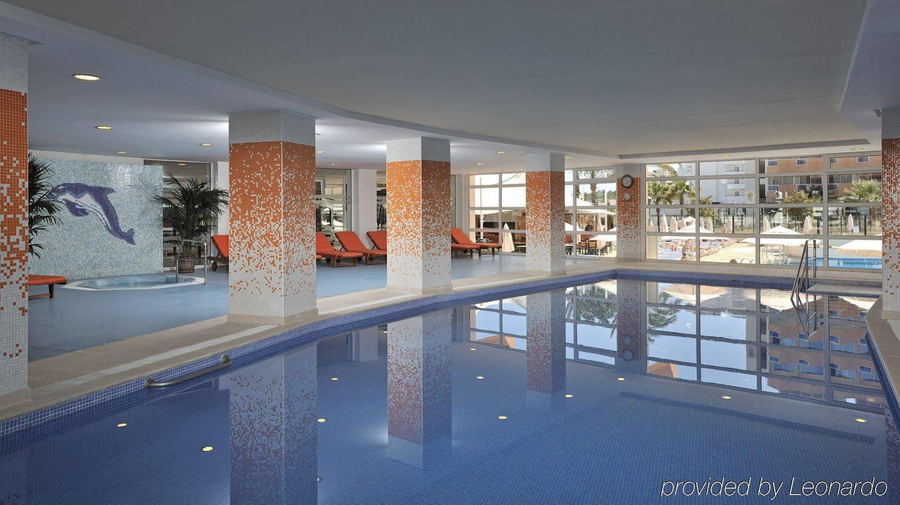Sumba- Borneo Hotel Cala Millor  Buitenkant foto